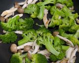 鶏肉とブロッコリーのマヨネーズ炒め作り方5写真
