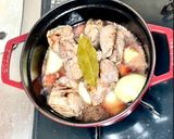 ストウブで焼いて放置!塩麹ビーフシチュー作り方4写真