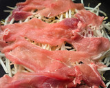 レンジで簡単　豚肉ともやしのミルフィーユ作り方1写真