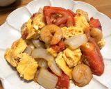 ぷりぷり海老とトマトのコンソメバター炒め作り方4写真