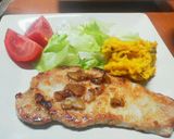 簡単＊ロース肉の塩麹ガーリック焼き☆作り方3写真
