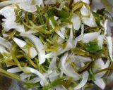 新玉ねぎと茎わかめのヘルシーサラダ♪作り方3写真