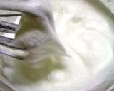 しっとりふわふわ＊メープルちーず苺ロール＊作り方2写真