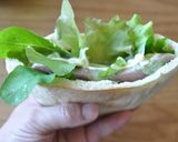 塩麹とセロリの葉ソースでお花見ピタサンド作り方4写真