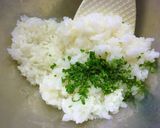 ごまたっぷり♡パセリと粉チーズのおにぎり作り方1写真