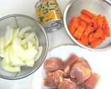 簡単！鶏ももとコーンのコンソメ煮作り方1写真