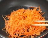 ■材料2つ■にんじんしりしり。作り方2写真