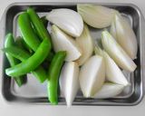 ふわふわ♪蓮根入り肉団子と春野菜の煮物作り方3写真