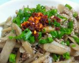 簡単彼ご飯❤豚挽肉とごぼうのどんぶり作り方5写真