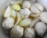 ふわふわ♪蓮根入り肉団子と春野菜の煮物作り方7写真
