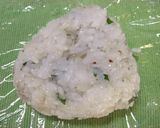 ごま油としらすと大葉とゴマのおにぎり♪作り方1写真
