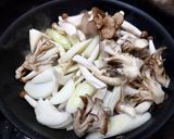 超簡単!豚肉とキノコの味噌クリームパスタ作り方3写真