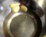 おやじ犬のご飯。鶏肉と豆苗の梅酢炒め作り方2写真