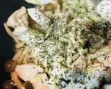サラダ盛り●鶏肉とキノコのバジル炒め作り方2写真