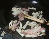 バター風味焼きうどん(山芋＆しめじ入り)作り方3写真