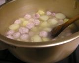 新じゃがと鶏つくねの煮物作り方4写真