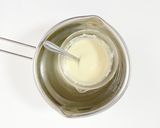 青い花びらチョコ【ペタルチョコ】作り方2写真