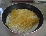 フライパン一つで！えびのクリームパスタ作り方2写真