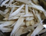 簡単! 塩麹で鶏団子と牛蒡のあっさり煮物作り方2写真