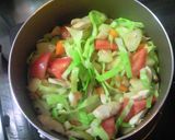 野菜たっぷり！トマト入りコンソメスープ作り方5写真