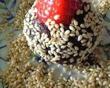 餅なしヘルシー◎ごま菓子いちご大福風作り方3写真
