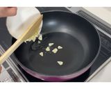 ベーコンとかぶのペペロンチーノ風★動画★作り方8写真