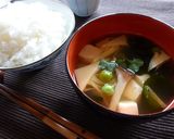 筍とわかめとエンドウマメのお吸い物作り方7写真