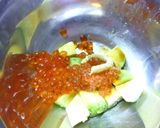 いくらとアボカドの梅ワサビ丼。作り方2写真