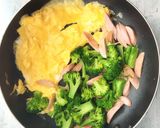 ブロッコリーとギョニソのふわたま炒め作り方5写真