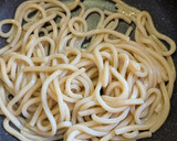 簡単★冷凍ソフトうどんのめんつゆ炒め作り方2写真