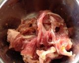 お弁当に☆醤油麹で豚コマ炒め作り方1写真