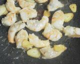 塩麹使用♪エビとニラの上海風焼きそば作り方3写真