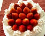 いちごづくしのバースデイケーキ作り方4写真