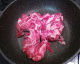 牛こま切れ肉と水菜の炒め物作り方2写真