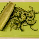 カレー粉で苦さ軽減！厚揚げのゴーヤチャンプルー作り方1写真