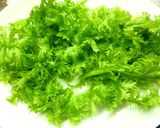 わさび菜とイカのサラダ　山葵塩麹ドレ添え作り方3写真