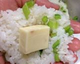 蕪の葉とチーズのガーリック焼きおにぎり作り方3写真