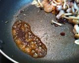 ピザのトッピング☆にんにく醤油シーフード作り方4写真