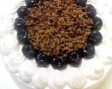 ダークチェリーで◎ドイツの黒い森のケーキ作り方11写真