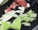 *塩麹とちょっとのコツで旨焼きそば*作り方1写真