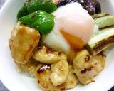 鶏と野菜と温泉卵の塩麹丼作り方9写真