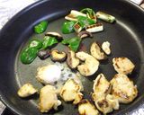 鶏と野菜と温泉卵の塩麹丼作り方6写真