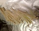 一味違う！シャケとキノコのホイル焼き☆作り方3写真