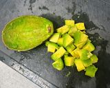 アボカドのわさび醤油和え♪ウニのせ作り方1写真