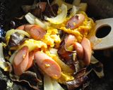 魚肉ソーセージと卵のケチャップ甘酢あん作り方5写真