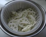 簡単すぎ！焼肉のタレでレンコンのきんぴら作り方1写真