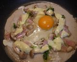 豆苗としめじベーコンの目玉ガレット作り方8写真
