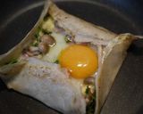 豆苗としめじベーコンの目玉ガレット作り方9写真