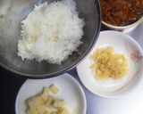 すぐ出来！味付けまぐろとチーズのおにぎり作り方1写真