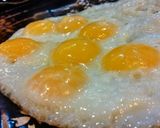 目玉焼き（うずら）作り方1写真